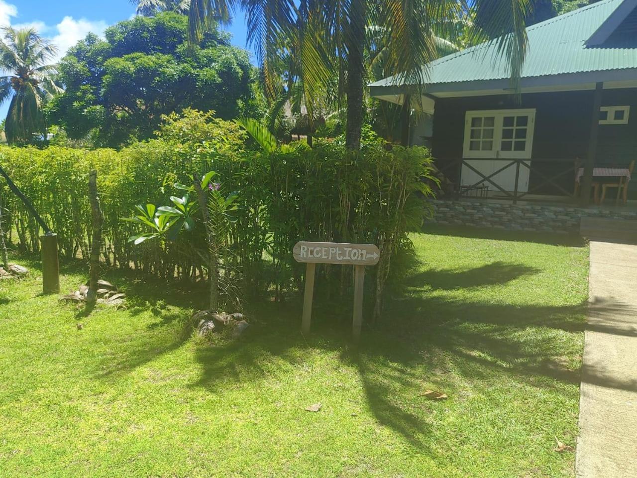 Chez Michellin Pensions Residence La Digue Exterior photo