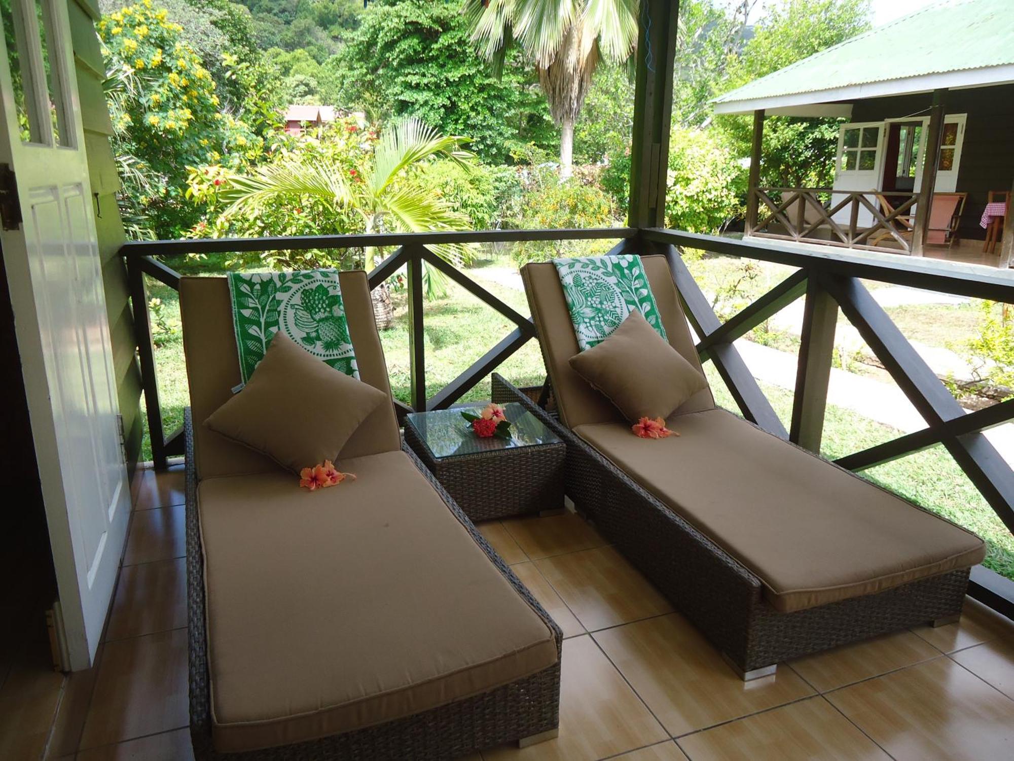 Chez Michellin Pensions Residence La Digue Exterior photo
